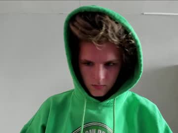 Stream thumbnail surfsexcouple