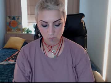 Stream thumbnail sweet_n_strong