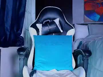 Stream thumbnail the_dog_lian