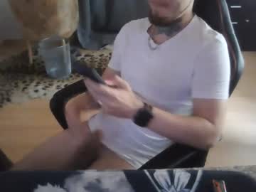 Stream thumbnail theshowercock