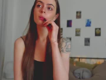 Stream thumbnail tiffany_loong