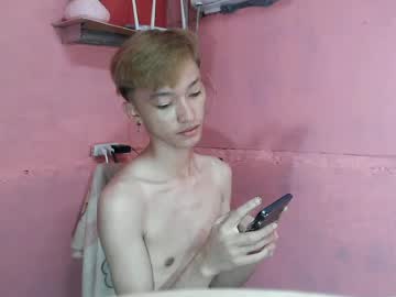 Stream thumbnail urasian_ladyboyxxx