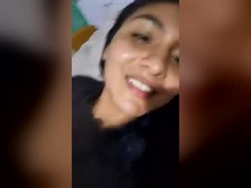 Stream thumbnail uvita983594