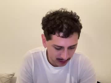 Stream thumbnail uwupair