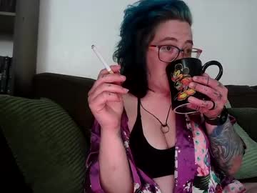 Stream thumbnail valarieak