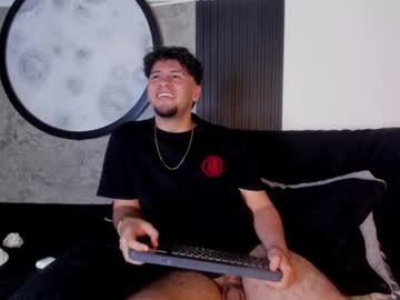Stream thumbnail valentino_stonee