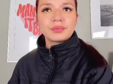Stream thumbnail velvetdreeam