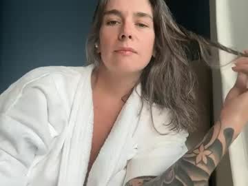 Stream thumbnail veronicaxcruz