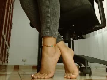 Stream thumbnail victoriarobertss