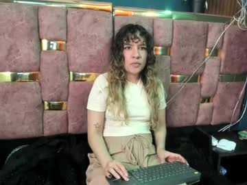 Stream thumbnail violet_hiill