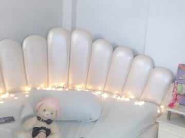 Stream thumbnail violetxia_