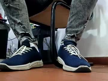 Stream thumbnail waltherfeet_
