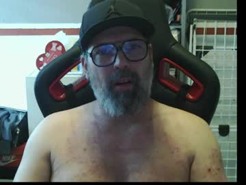 Stream thumbnail womenizzeer