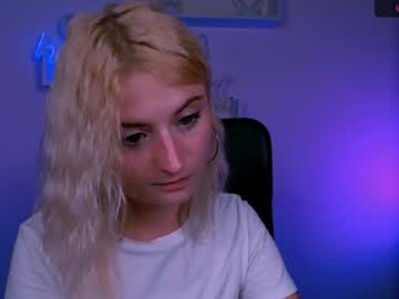 Stream thumbnail x_alexia_x