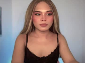 Stream thumbnail yourhot_tina