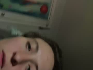 Stream thumbnail yourmomisasnail
