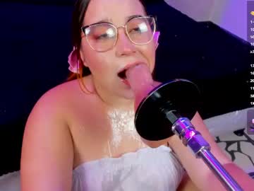 Stream thumbnail yourpretty_chloe