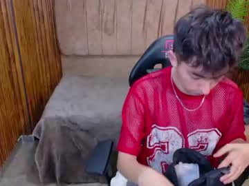 Stream thumbnail zane_tay
