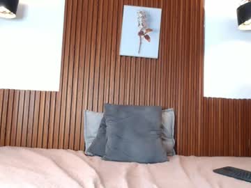 Stream thumbnail zara_larson7