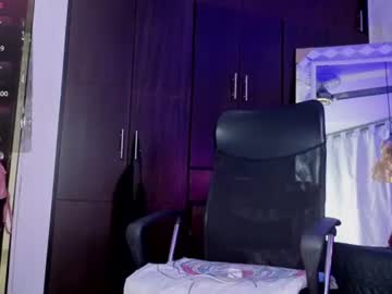 Stream thumbnail zarahoneey__