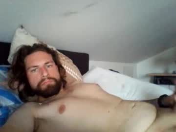 Stream thumbnail zubit