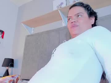 Stream thumbnail zuri_x